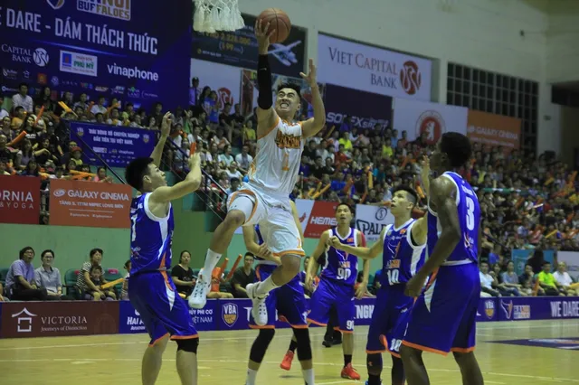 VBA 2016: Hanoi Buffaloes thắng không ngờ, Danang Dragons bại trong tiếc nuối  - Ảnh 1.