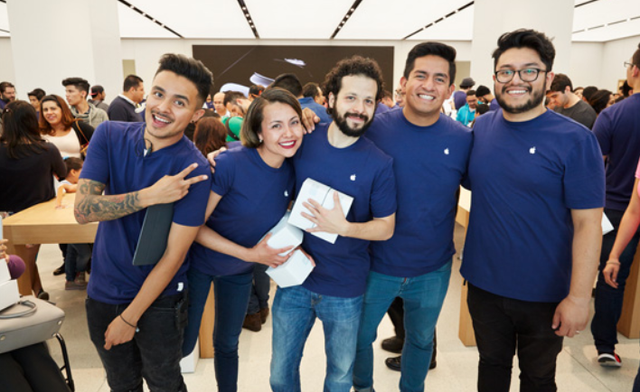 Khai trương cửa hàng Apple Store đầu tiên tại Mexico - Ảnh 3.