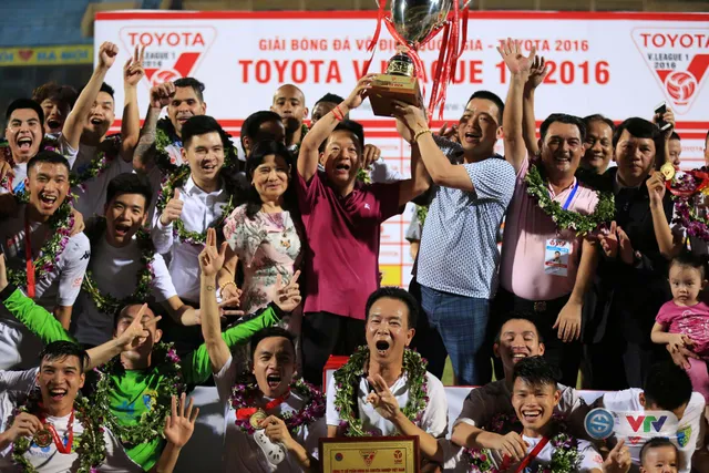 Ảnh: Hà Nội T&T vô địch V.League 2016 sau cuộc đua nghẹt thở với Hải Phòng - Ảnh 11.