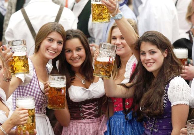 Những điều thú vị về lễ hội bia Oktoberfest - Ảnh 2.