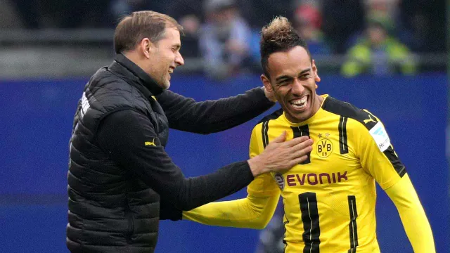 Vòng 10 Bundesliga: Aubameyang lập poker, Dortmund thắng đậm Hamburger - Ảnh 3.