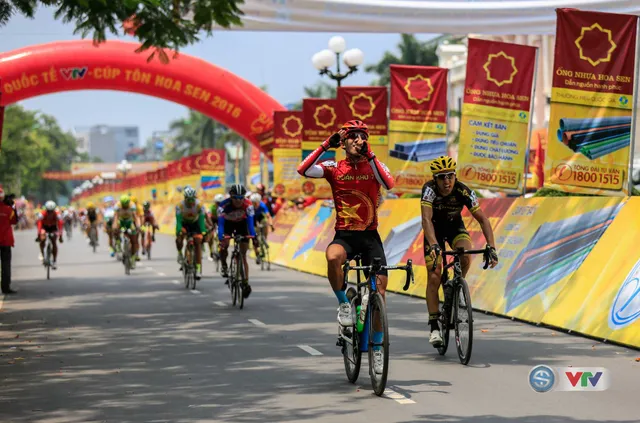 Chặng 7 Giải xe đạp quốc tế VTV - Cúp Tôn Hoa Sen 2016: Huỳnh Thanh Tùng (QK 7) về nhất chặng - Ảnh 2.