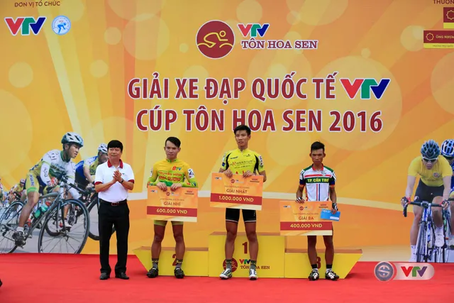 Chặng 8 giải xe đạp quốc tế VTV – Cúp Tôn Hoa Sen 2016: Loic về nhất, áo vàng chưa đổi chủ  - Ảnh 7.