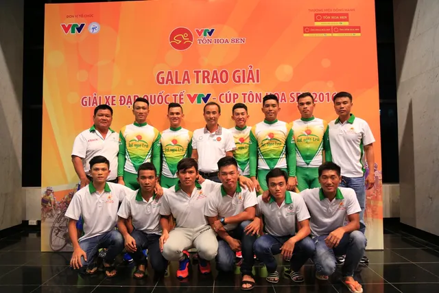 Đội đua xe đạp Gạo Hạt Ngọc Trời An Giang