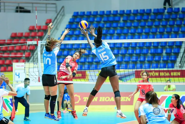 VTV Cup 2016 – Tôn Hoa Sen: CLB Chonburi (Thái Lan) vượt qua ĐT Indonesia sau 3 set  - Ảnh 3.