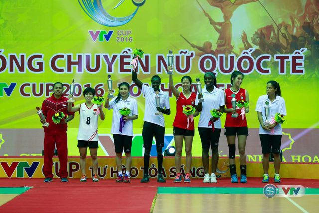 Ảnh: Những khoảnh khắc ấn tượng trong Lễ bế mạc VTV Cup 2016 - Tôn Hoa Sen - Ảnh 13.