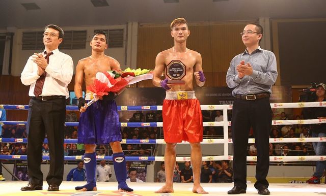 Khán giả Hà Nội sưởi ấm bằng những trận chung kết boxing rực lửa - Ảnh 2.