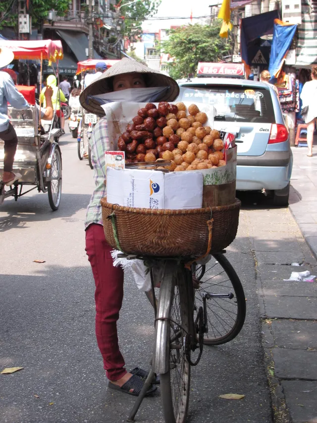 Hà Nội và những gánh hàng rong trên phố - Ảnh 20.