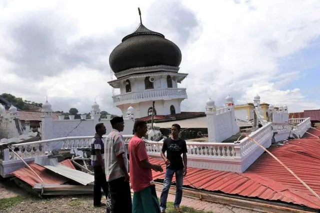 Động đất tại Indonesia gây thiệt hại lớn về người và tài sản - Ảnh 12.