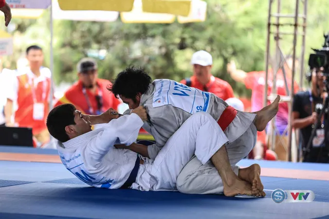 Phan Trúc Phi giành chiến thắng trước VĐV Kerimberdi của Turkmenistan tại vòng 32