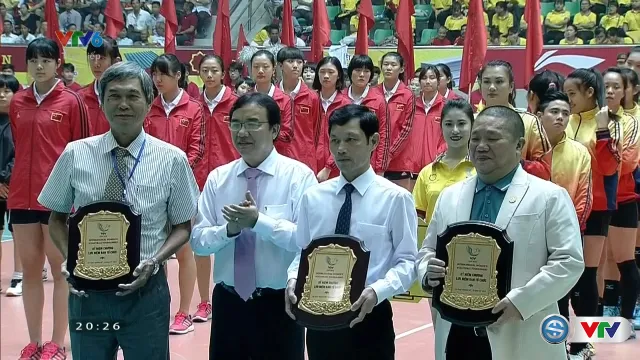 Ông Phạm Việt Tiến - Phó TGĐ Đài THVN trao kỷ niệm chương cho các đơn vị phối hợp Ông Phạm Việt Tiến - Phó TGĐ Đài THVN trao kỷ niệm chương cho các đơn vị phối hợp