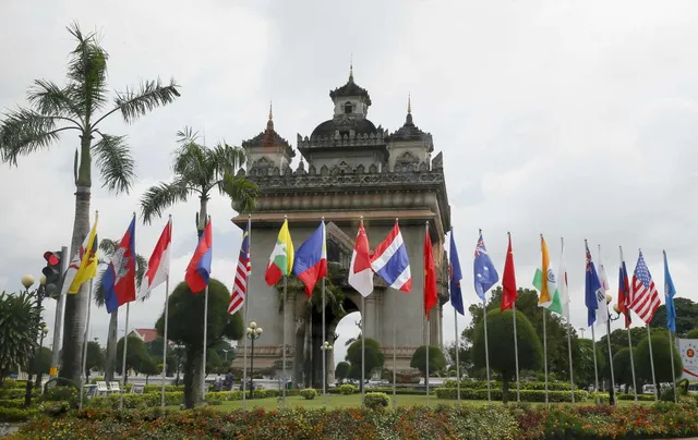 Hội nghị cấp cao ASEAN - Điểm nóng báo chí tuần qua - Ảnh 2.