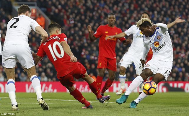 Vòng 13 giải Ngoại hạng Anh: Liverpool 2-0 Sunderland: Chiến thắng vất vả của The Kop - Ảnh 3.