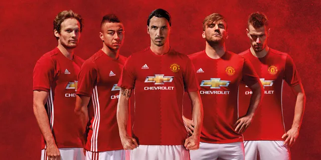 Manchester United lập kỷ lục doanh thu - Ảnh 1.