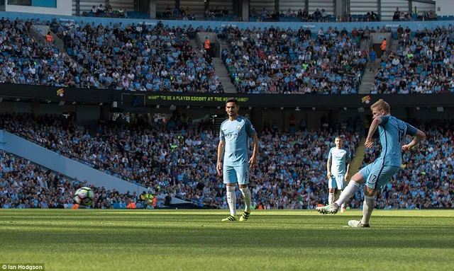 Đè bẹp Bournemouth, Man City giữ chắc ngôi đầu - Ảnh 1.