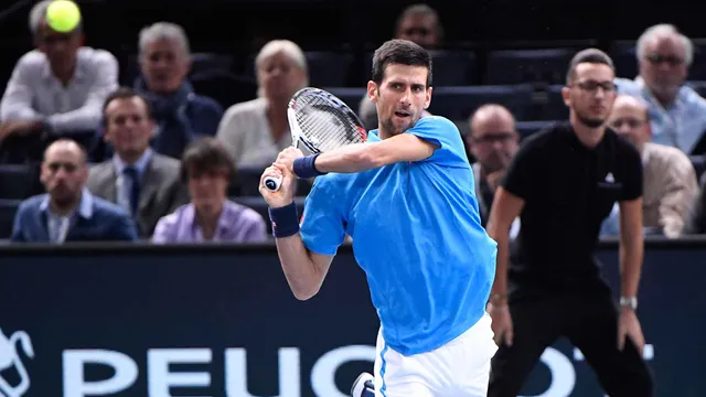 Vòng 3 Paris Masters: Nole ngược dòng vào tứ kết - Ảnh 2.