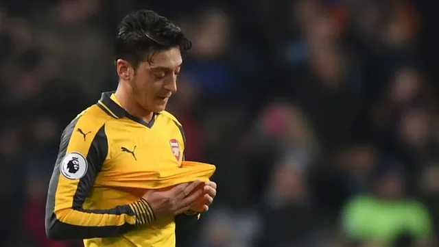 Còn ai chê Mesut Ozil? - Ảnh 1.