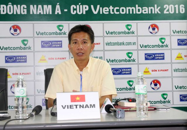 HLV Hoàng Anh Tuấn: “3 bàn thua của U19 Việt Nam đều đến từ lỗi không đáng có” - Ảnh 1.