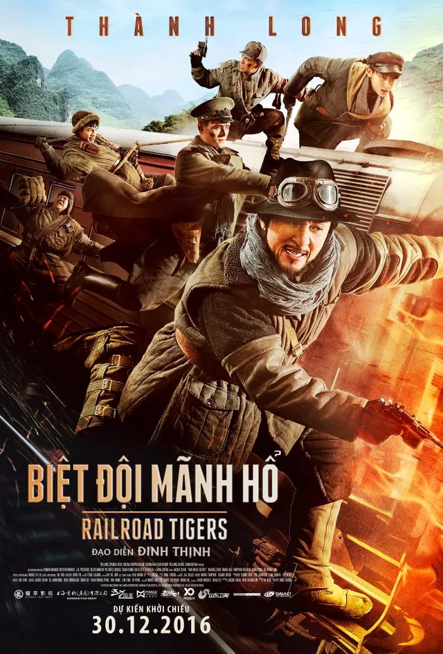 Thành Long trở lại vừa ngầu vừa hài hước trong Railroad Tigers - Ảnh 1.