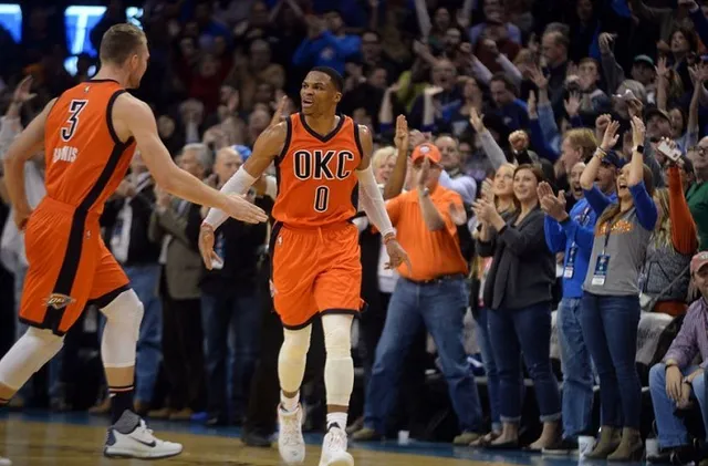 Không có triple-double, Westbrook vẫn giúp Thunder ngược dòng - Ảnh 6.