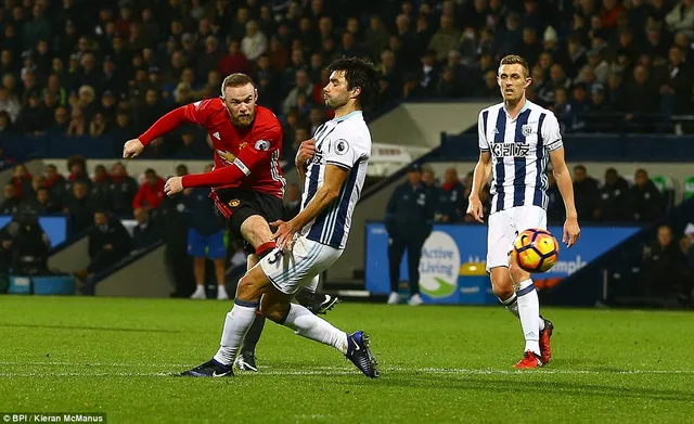 Vòng 17 Ngoại hạng Anh: Ibra lập cú đúp, Man Utd giành trọn 3 điểm trước West Brom - Ảnh 3.