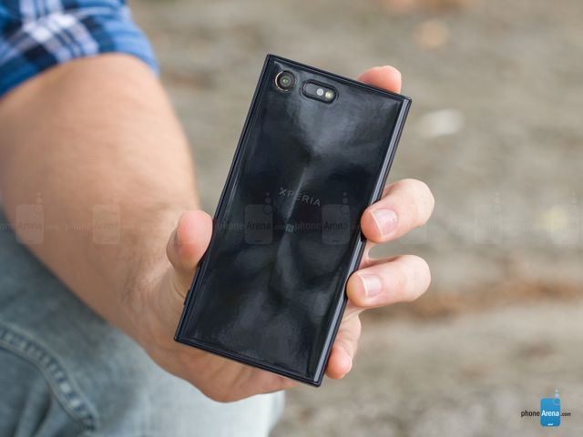 Cận cảnh Sony Xperia X Compact mới ra mắt với giá 500 USD - Ảnh 3.