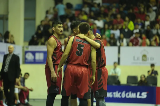 VBA 2017 - Playoffs 2 - Game 1: Thang Long Warriors giành lợi thế - Ảnh 3.