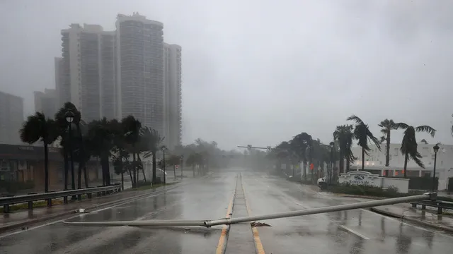 Siêu bão Irma trút cuồng nộ ở Florida, ít nhất 4 người thiệt mạng - Ảnh 15.