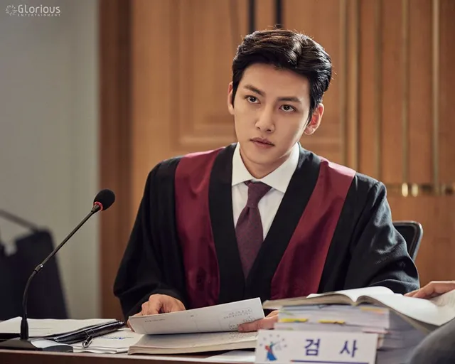 Ngắm những hình ảnh nóng trong Đối tác đáng ngờ, hẳn fan của Ji Chang Wook đều nghẹt thở - Ảnh 3.