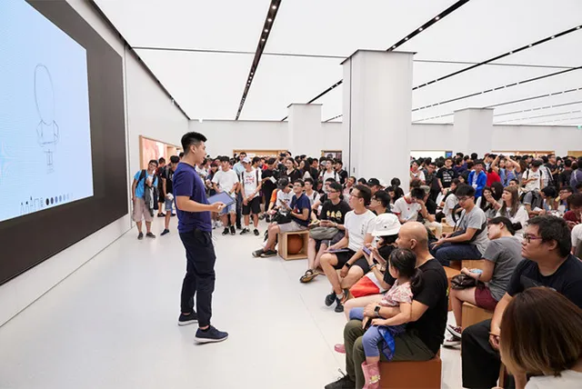 Apple Store tại châu Á nêm chặt người ngày khai trương - Ảnh 1.