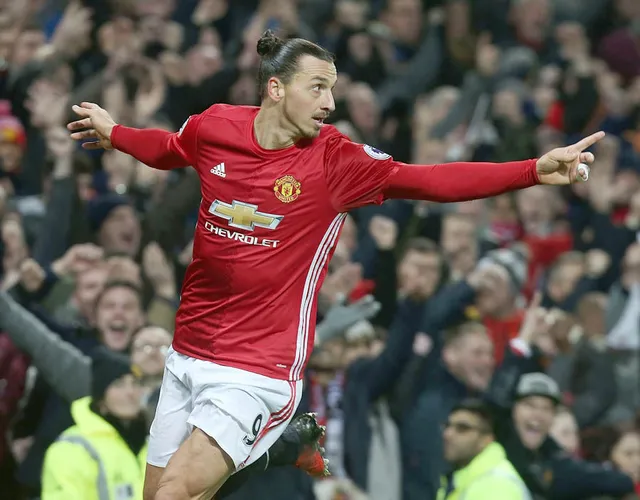 LA Galaxy trả mức lương khủng, Man Utd sắp mất Ibrahimovic - Ảnh 2.