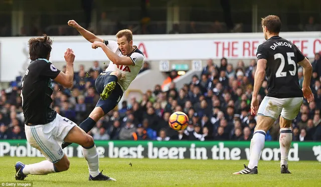 Tottenham 4-0 West Brom: Harry Kane lập hattrick, Tottenham tạm chiếm ngôi nhì bảng - Ảnh 2.