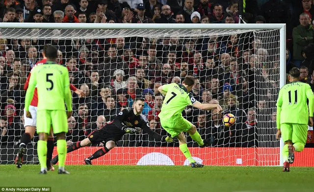 Man Utd 1-1 Liverpool: Pogba tội đồ, Ibra giải cứu chủ nhà! - Ảnh 2.