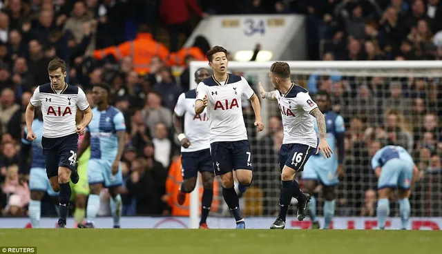 Ngược dòng ở phút 90+7, Tottenham đặt chân vào vòng 5 FA Cup - Ảnh 1.