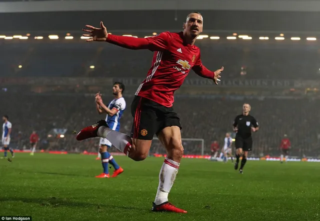 Ibra tỏa sáng, Man Utd vượt qua Blackburn để tiến vào tứ kết FA Cup - Ảnh 2.