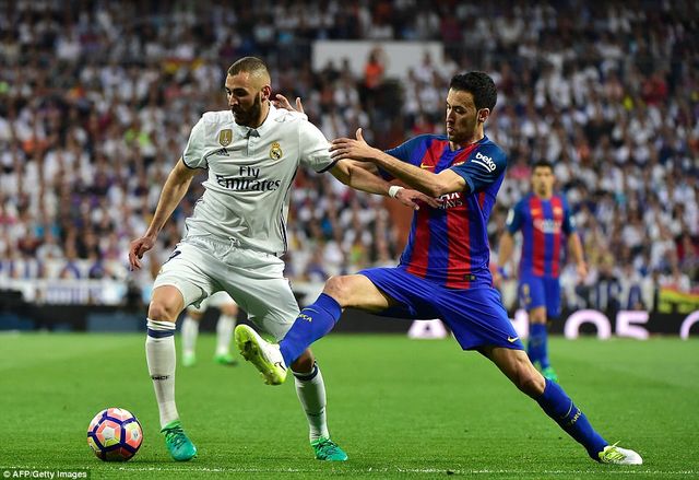 Real Madrid 2-3 Barcelona: Máu, kịch tính và siêu nhân - Ảnh 2.