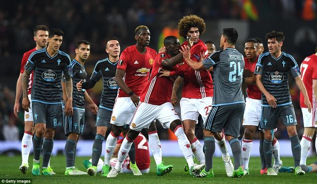 Lượt về vòng bán kết Europa League: Manchester United 1-1 Celta Vigo, Lyon 3-1 Ajax - Ảnh 2.