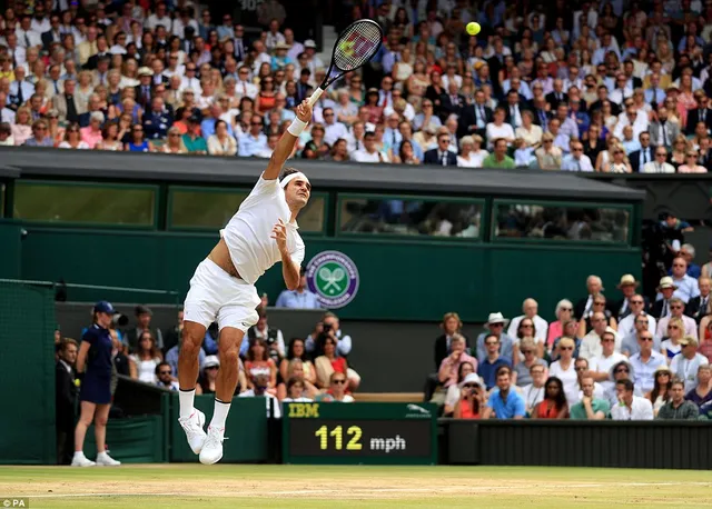 Ảnh: Những khoảnh khắc ấn tượng trong trận chung kết Wimbledon của Roger Federer - Ảnh 5.