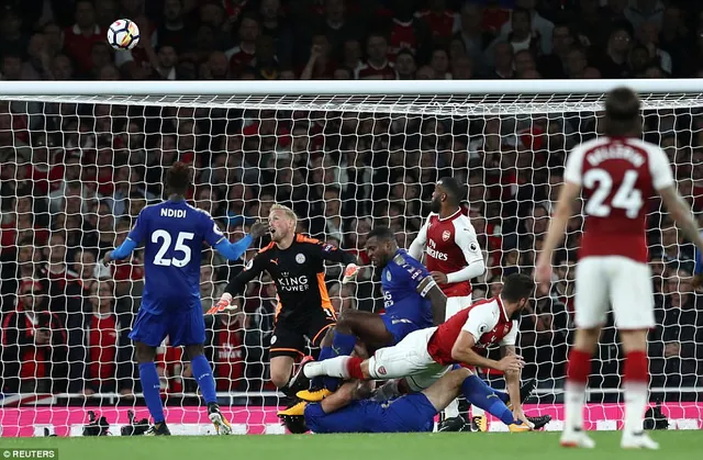 Khai màn Ngoại hạng Anh: Arsenal thắng nghẹt thở trước Leicester City - Ảnh 6.