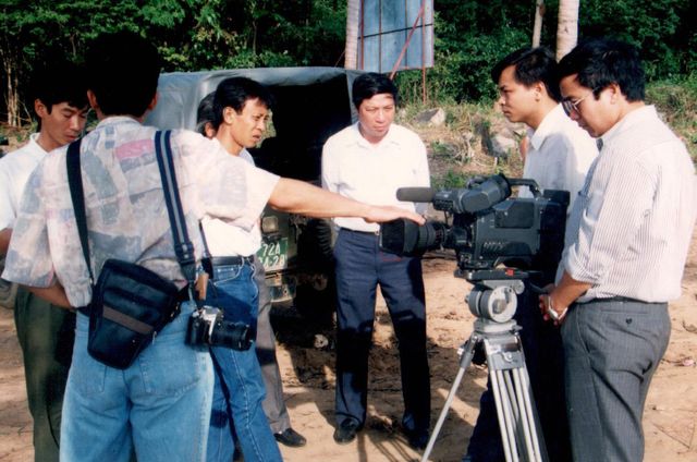 Nhà báo Lại Văn Sâm và những hình ảnh chưa từng công bố - Ảnh 5.