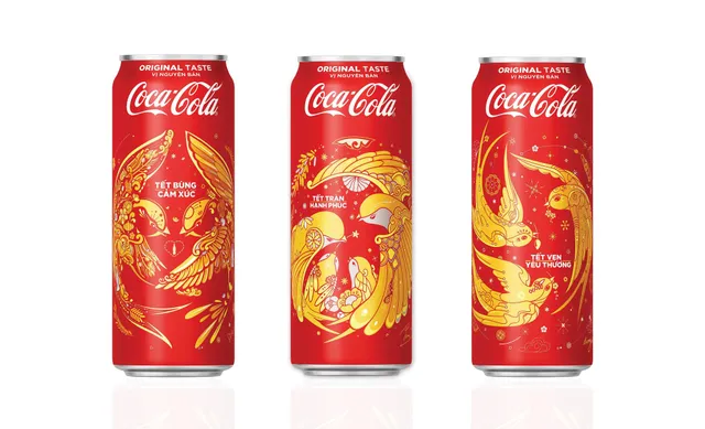 Coca-Cola tung 3 mẫu bao bì độc đáo đón Tết 2018 - Ảnh 1.