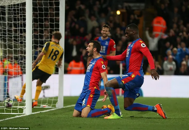 Vòng 32 giải Ngoại hạng Anh: Crystal Palace 3-0 Arsenal, ác mộng cho Pháo Thủ - Ảnh 4.