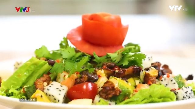 Tự làm salad hạt óc chó đổi gió cho bữa cơm gia đình - Ảnh 6.