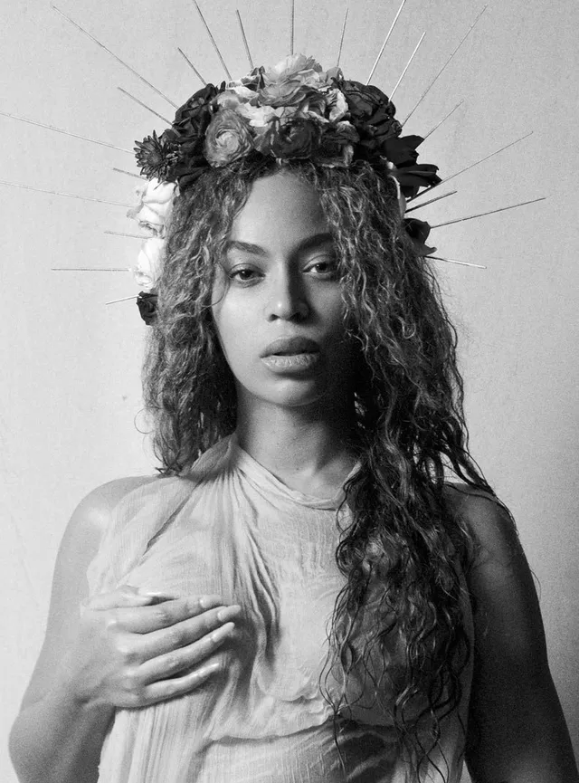 Beyonce khoe thêm nhiều ảnh bụng bầu tuyệt đẹp - Ảnh 15.