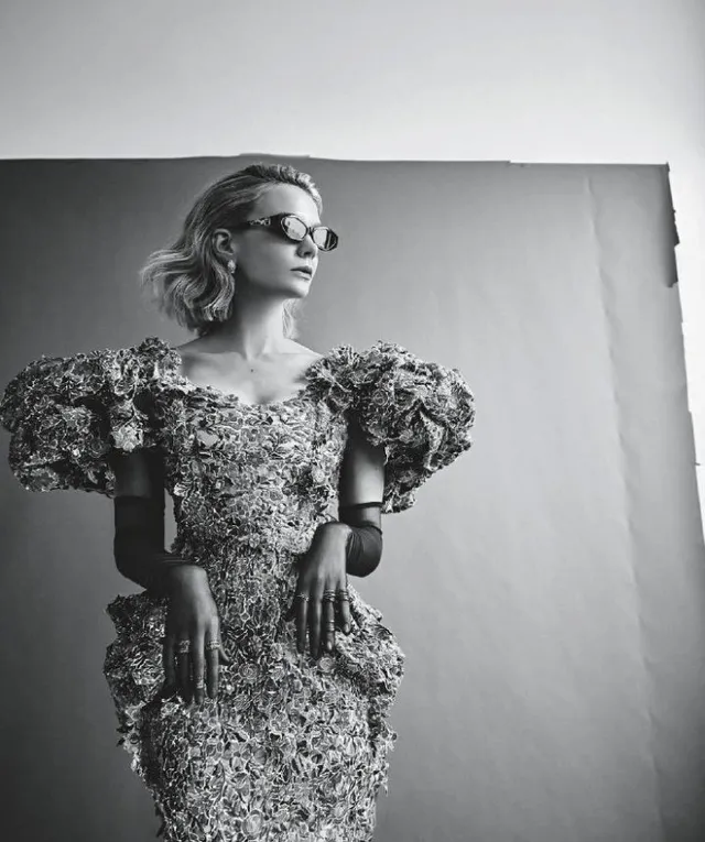 Carey Mulligan đẹp lộng lẫy trên Vogue 2018 - Ảnh 5.