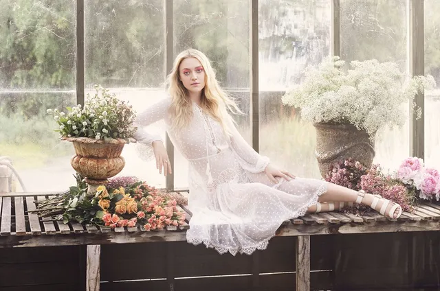 Dakota Fanning đẹp mơ mộng trong chiến dịch của Jimmy Choo Spring 2017 - Ảnh 6.