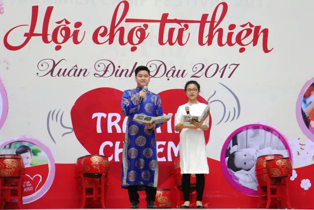 Tưng bừng Hội chợ Xuân Đinh Dậu 2017 của thầy và trò trường Ngôi Sao Hà Nội - Ảnh 3.