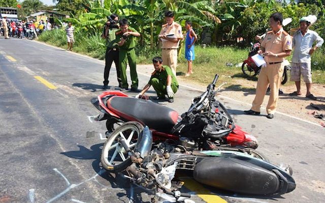 Đồng Tháp: TNGT đặc biệt nghiêm trọng làm 4 người tử vong - Ảnh 1.