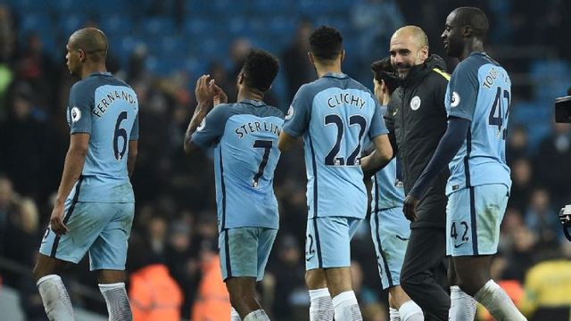 Pep Guardiola chuẩn bị công cuộc Anh hóa tại Man City - Ảnh 2.