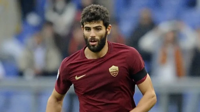 Fazio chính thức là người của AS Roma Fazio chính thức là người của AS Roma